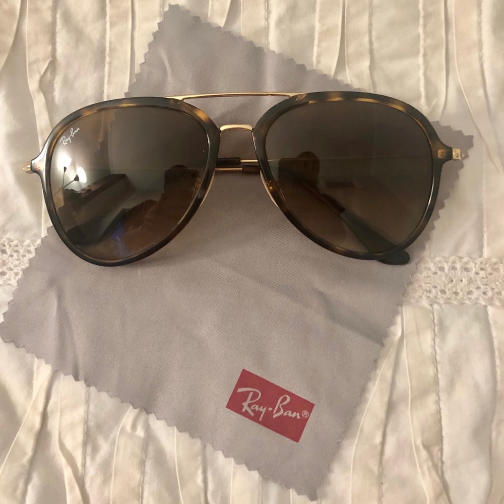 Ray Ban RB4253 Sunglasses